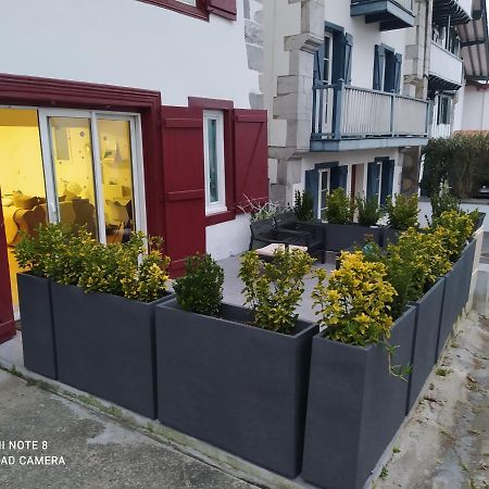 Appartement Rez De Chaussee 2 Chambres Avec Terrasse カンボ・レ・バン エクステリア 写真