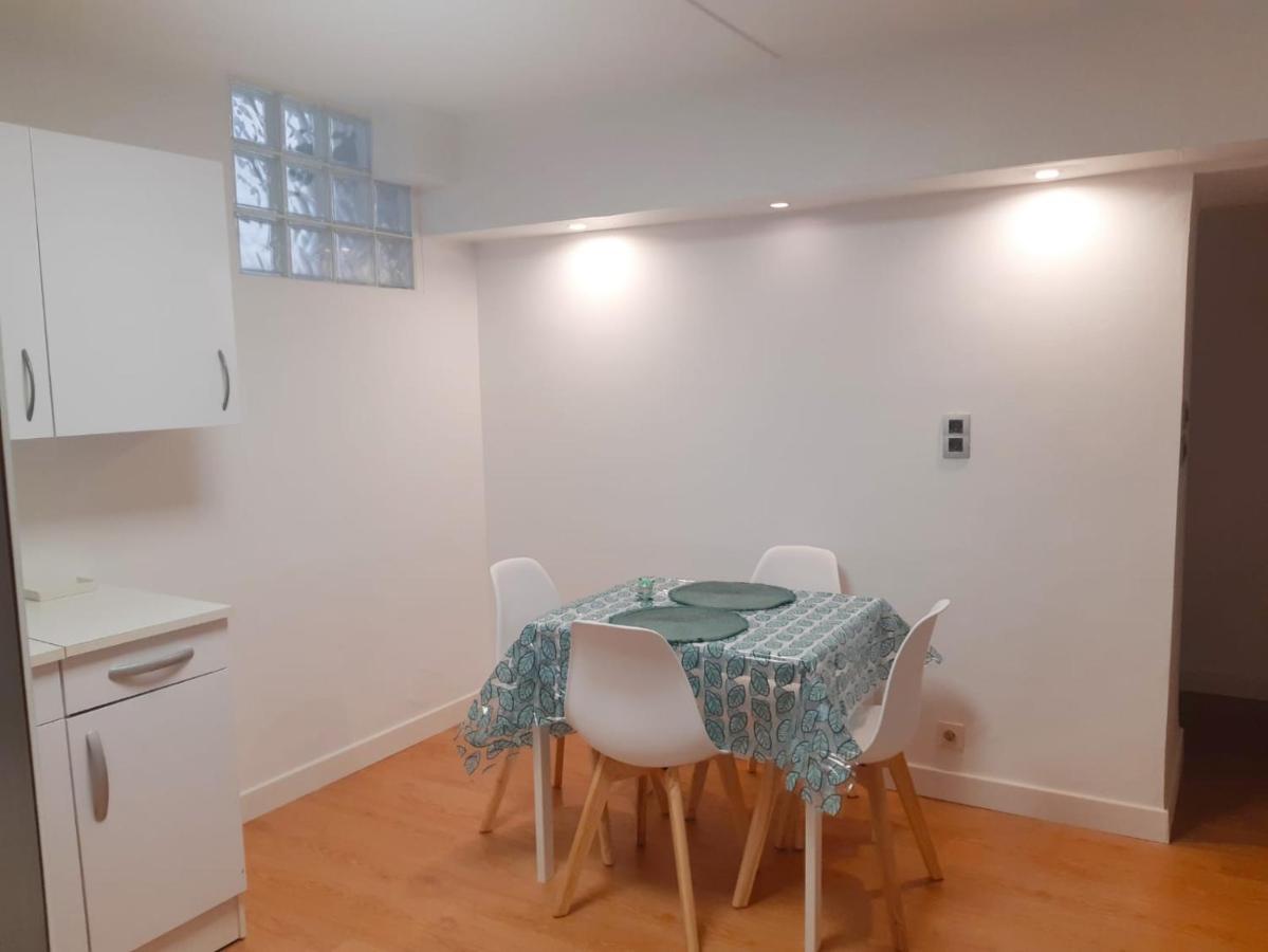 Appartement Rez De Chaussee 2 Chambres Avec Terrasse カンボ・レ・バン エクステリア 写真